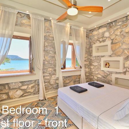 Villasonboard Rock Villa 3 Bed, 3 Bath, Jacuzzi, Seaside Ermioni Exterior photo