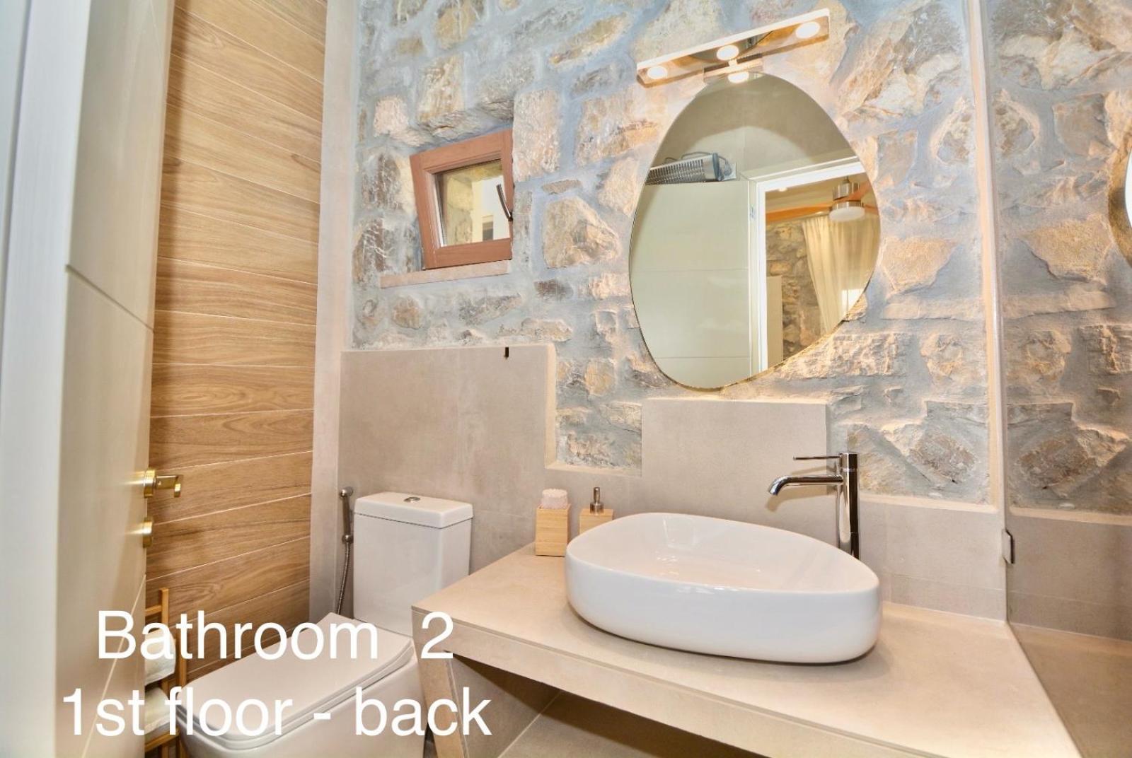 Villasonboard Rock Villa 3 Bed, 3 Bath, Jacuzzi, Seaside Ermioni Exterior photo